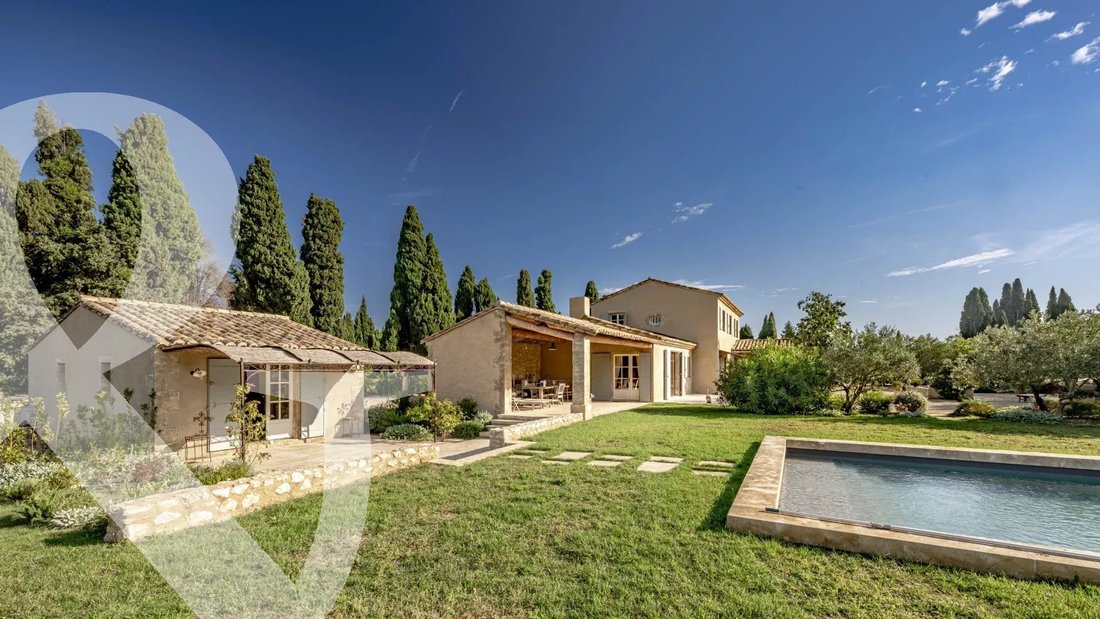 House in Eygalières, Provence-Alpes-Côte d'Azur, France 5 - 14785715