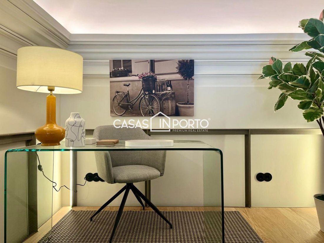 Apartment in Cedofeita, Santo Ildefonso, Se, Miragaia, Sao Nicolau e Vitoria, Porto District, Portugal 4 - 14888129