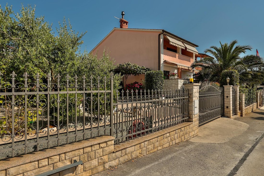 Villa in Grad Pula, Istria County, Croatia 4 - 14889517