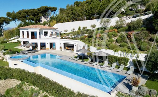 Villa in Èze, Provence-Alpes-Côte d'Azur, France 1