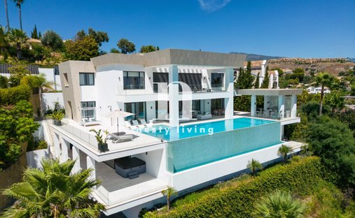 Villa a Estepona, Andalusia, Spagna 1