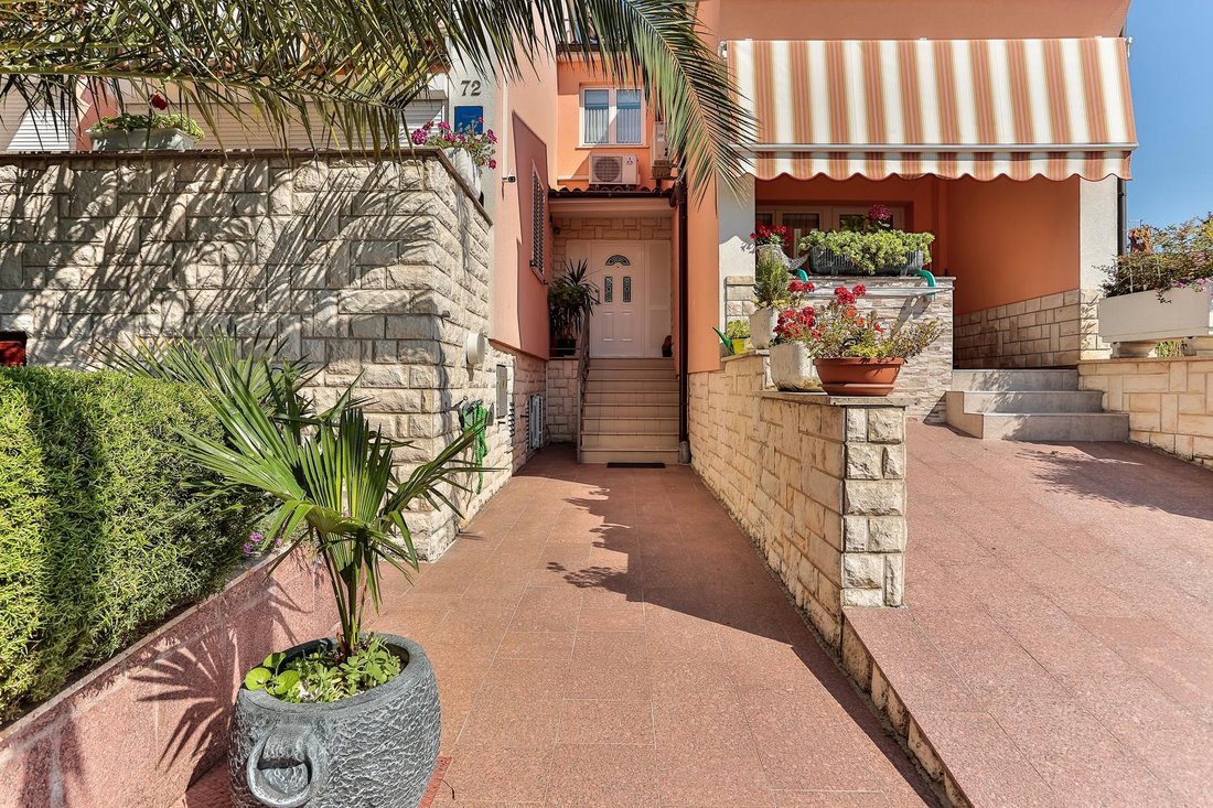 Villa in Grad Pula, Istria County, Croatia 5 - 14889517