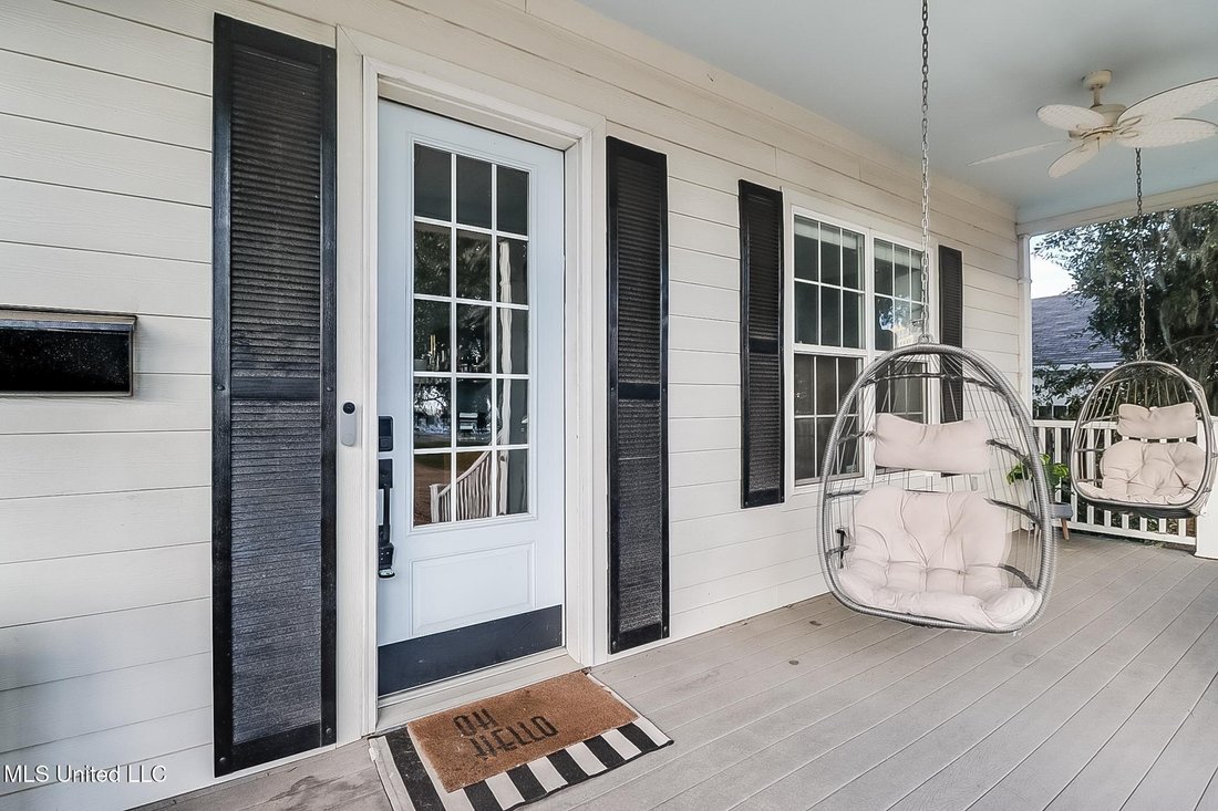 House in Biloxi, Mississippi, United States 4 - 14890688