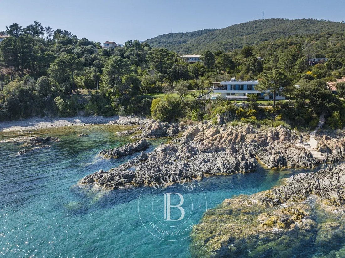 Villa in Sari-Solenzara, Corsica, France 2 - 12953627