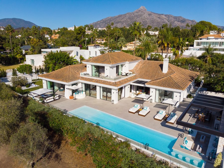 Villa in Nueva Andalucia, Marbella, Spain 4 - 10927810