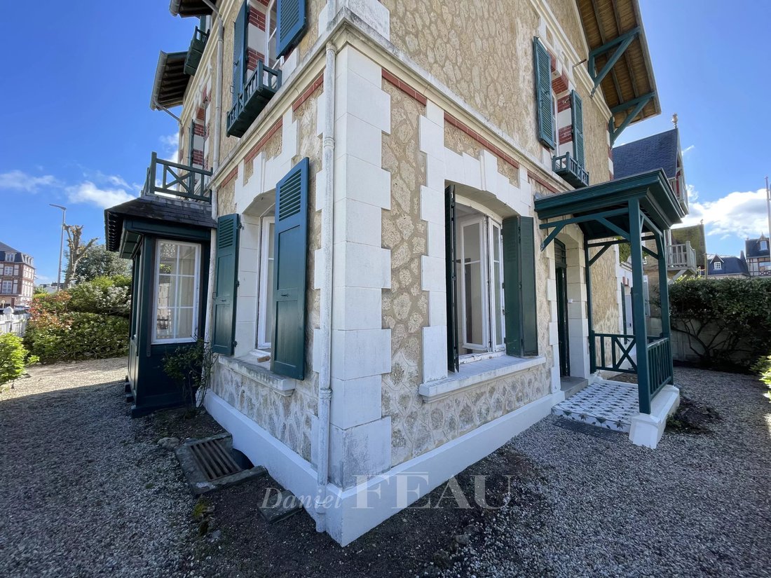 Estate in Deauville, Normandy, France 2 - 14180588