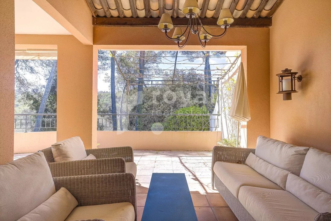 Villa in Mougins, Provence-Alpes-Côte d'Azur, France 2 - 14787682