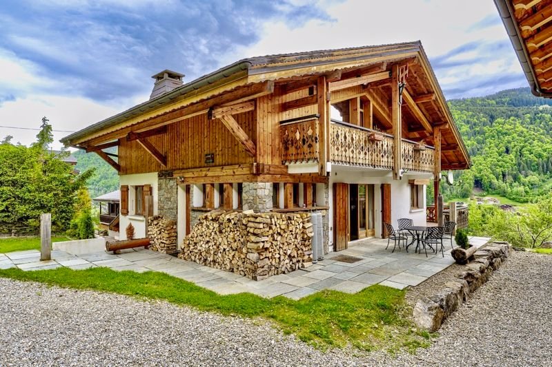 Chalet in Morzine, Auvergne-Rhône-Alpes, France 1 - 14889085