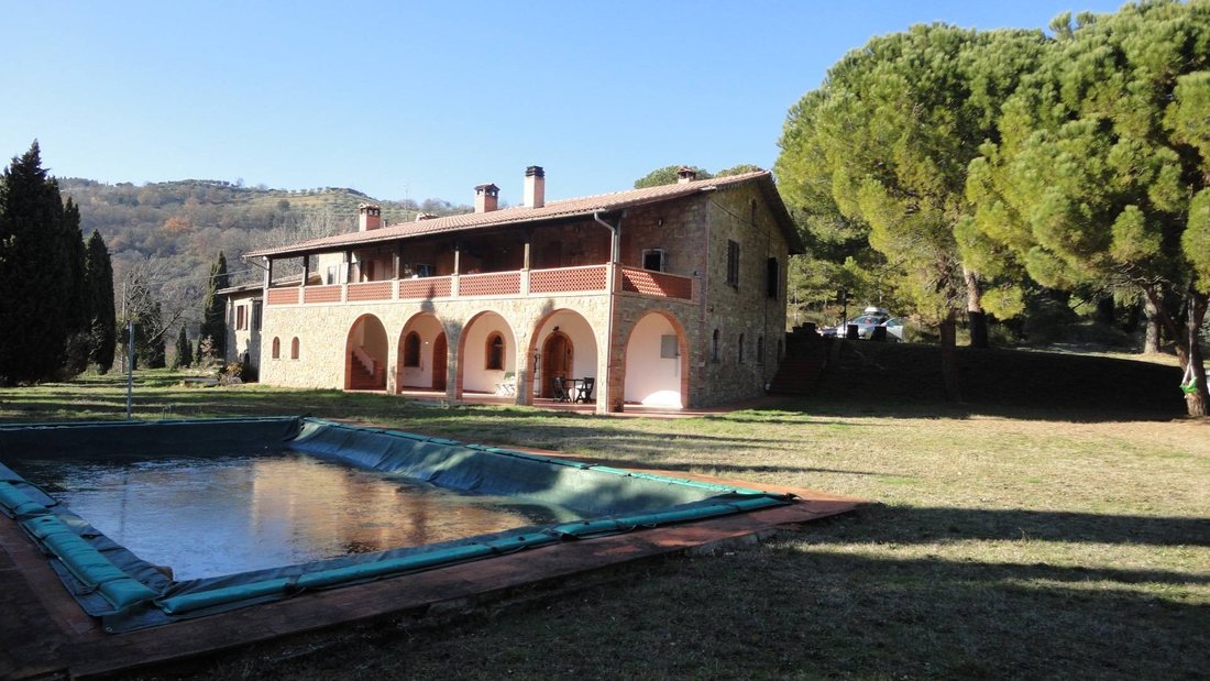 Country House in Ponte Pattoli, Perugia, Umbria 1 - 14889624