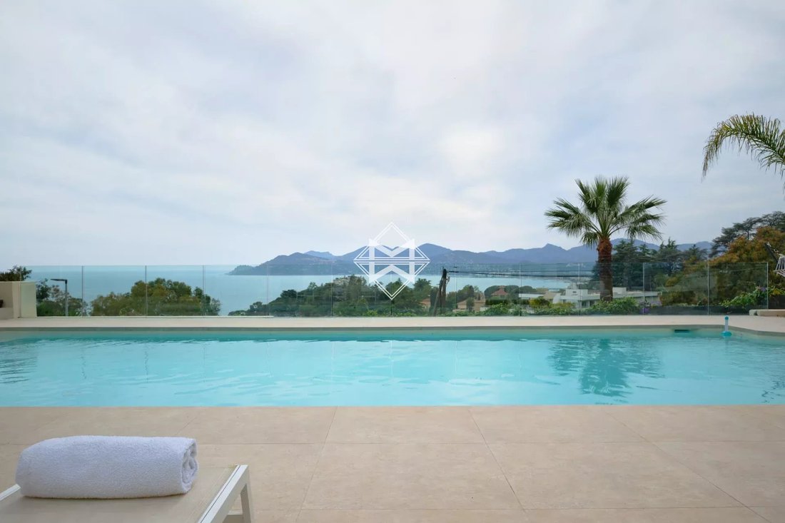 Villa in Cannes, Provence-Alpes-Côte d'Azur, France 2 - 12006816