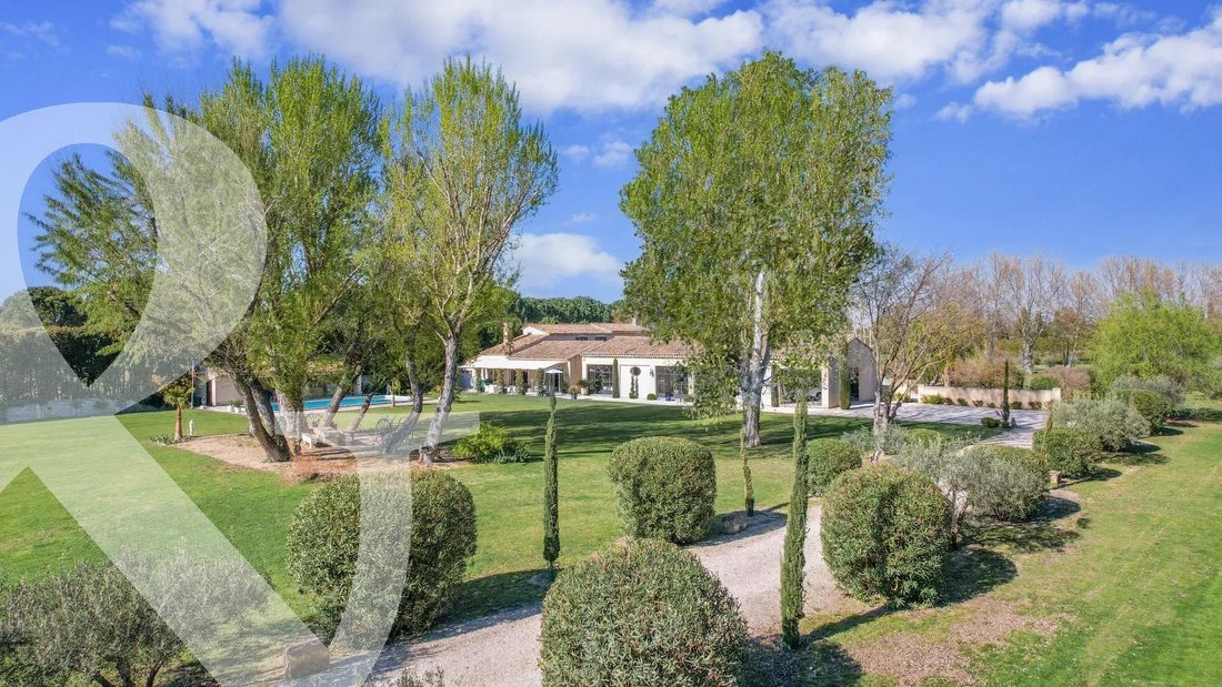 House in Saint-Rémy-de-Provence, Provence-Alpes-Côte d'Azur, France 1 - 14601119