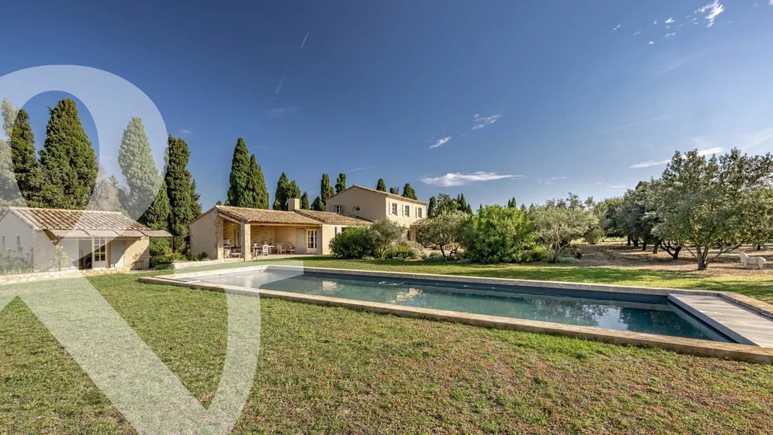House in Eygalières, Provence-Alpes-Côte d'Azur, France 4 - 14785715
