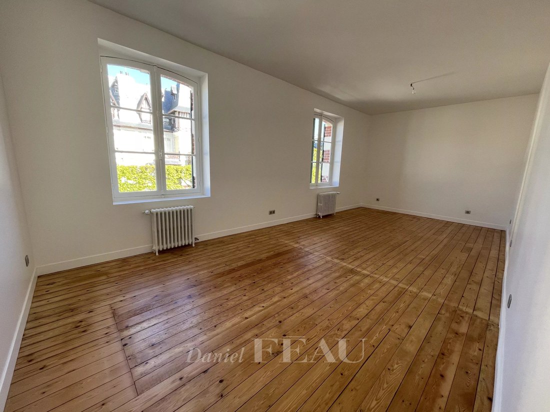 Estate in Deauville, Normandy, France 4 - 14180588