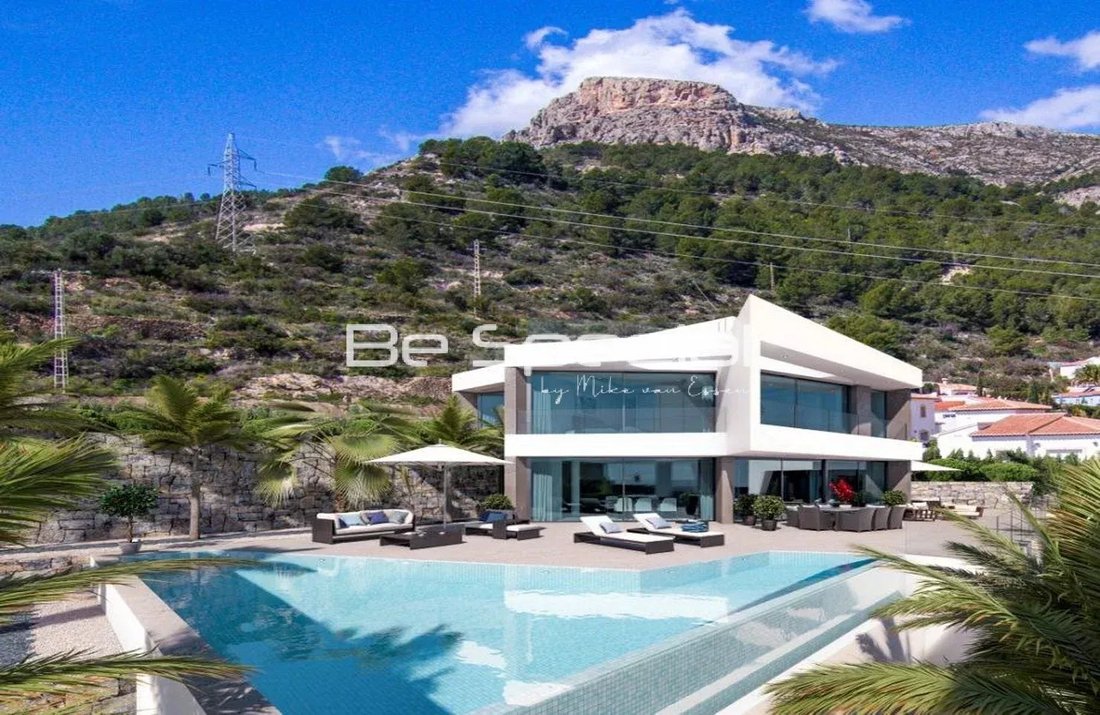 Villa in Calp / Calpe, Valencian Community, Spain 2 - 14066506