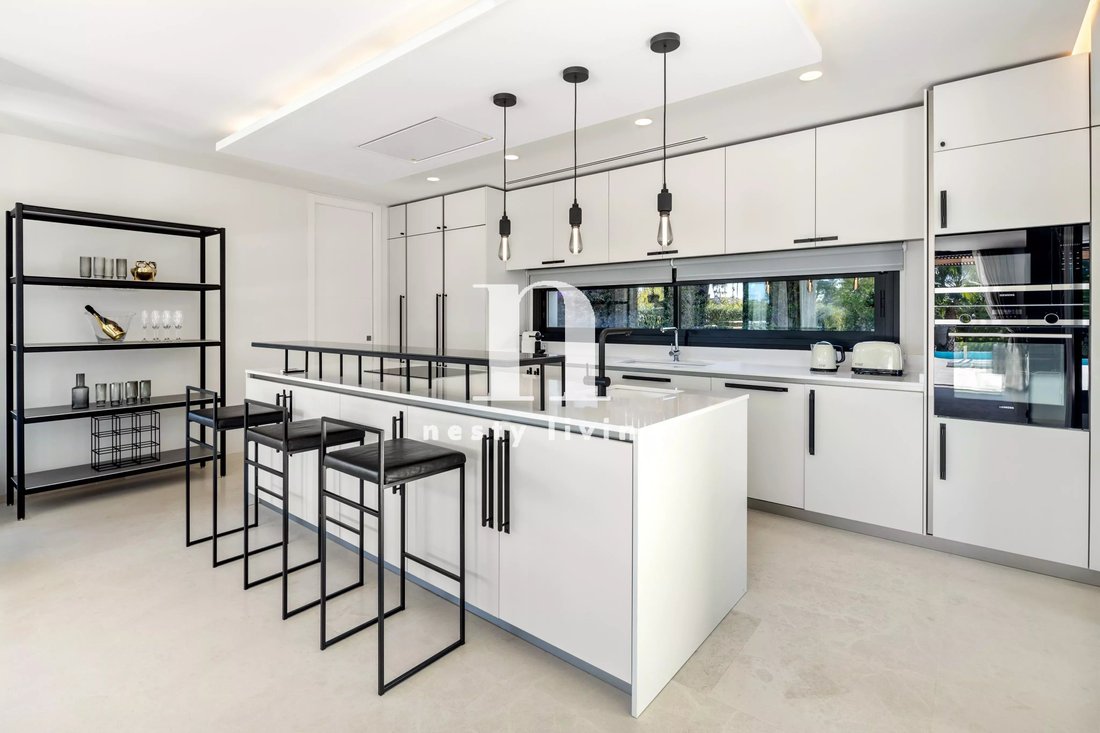Villa in Nueva Andalucia, Marbella, Spain 5 - 14209706