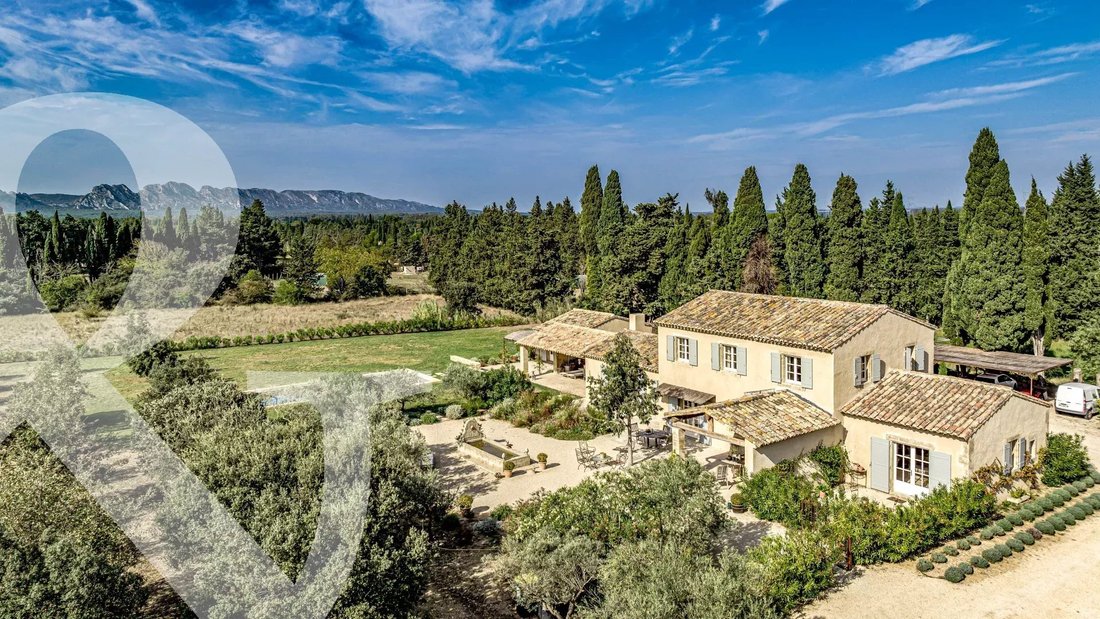 House in Eygalières, Provence-Alpes-Côte d'Azur, France 2 - 14785715