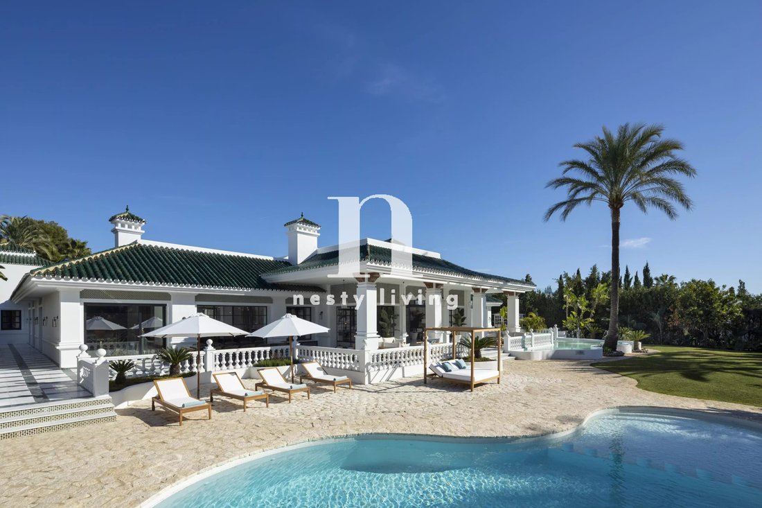 Villa in Nueva Andalucia, Marbella, Spain 2 - 14199065