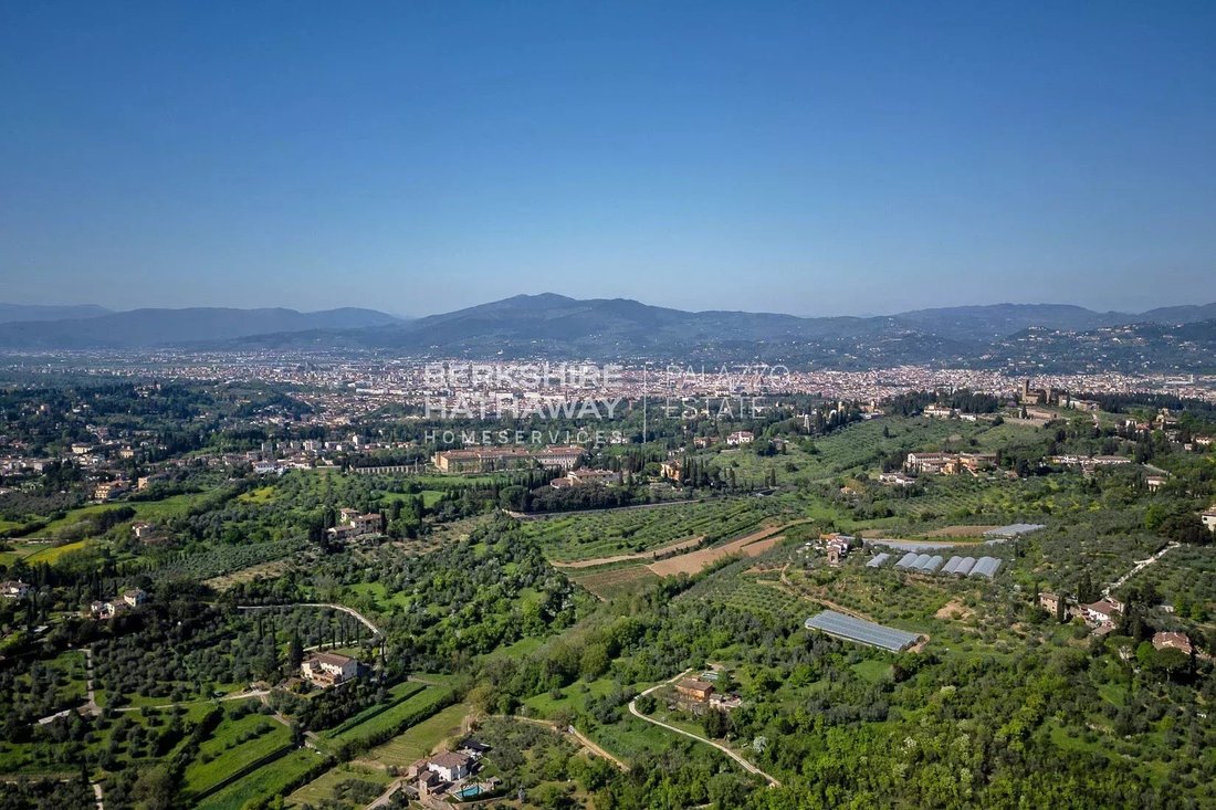 House in Center, Florence, Tuscany 2 - 14165193