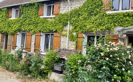 House in Treilles-en-Gatinais, Centre-Val de Loire, France 1