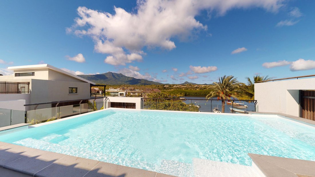 Apartment in Rivière Noire, Mauritius 1 - 14067172