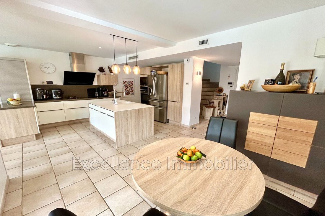 Villa in Le Plan-de-la-Tour, Provence-Alpes-Côte d'Azur, France 4 - 14892158