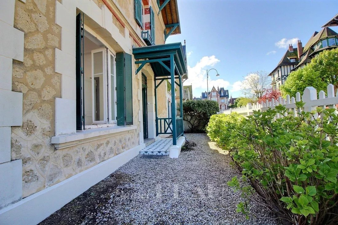 Estate in Deauville, Normandy, France 1 - 14180588