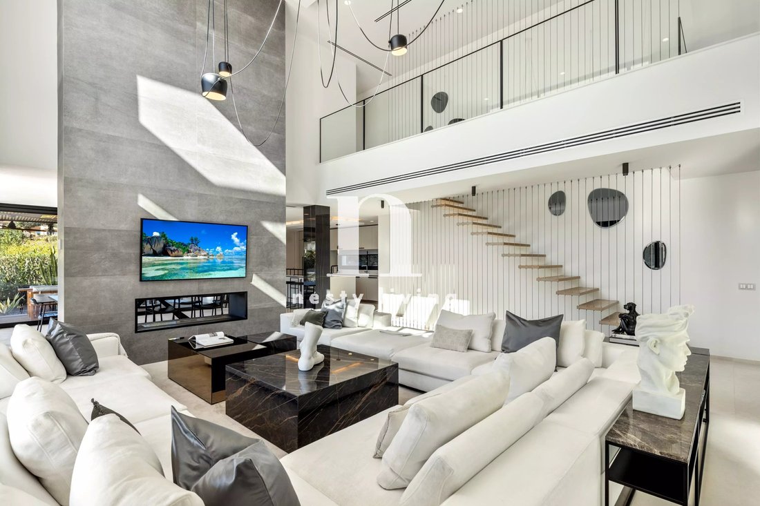 Villa in Nueva Andalucia, Marbella, Spain 4 - 14209706