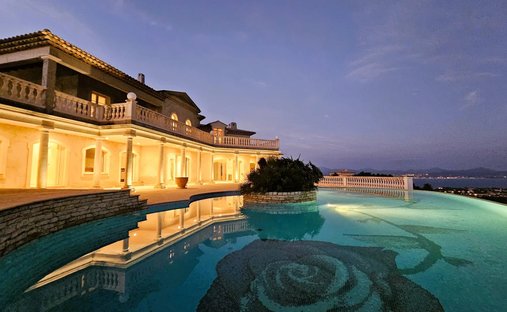 Villa in Les Issambres, Roquebrune-sur-Argens, France 1