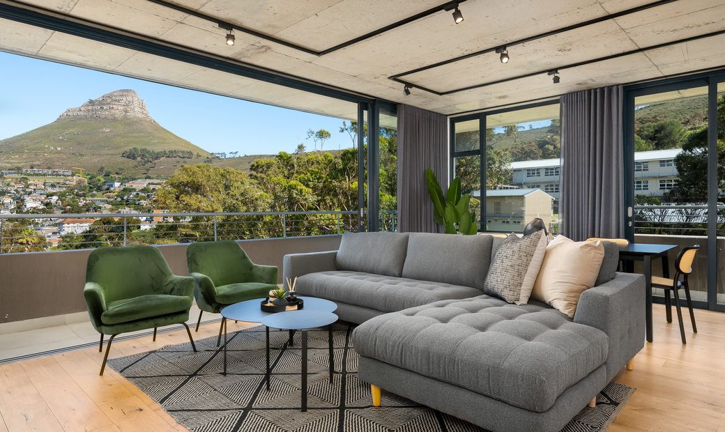 Lighting Is Used To Highlight The Rounded Balconies Of This Building ... - Multi-Story Penthouse Apartments