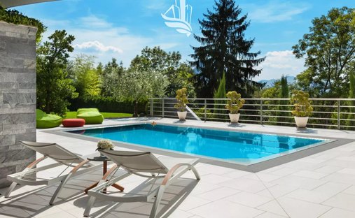 Villa in Bardolino, Veneto, Italy 1
