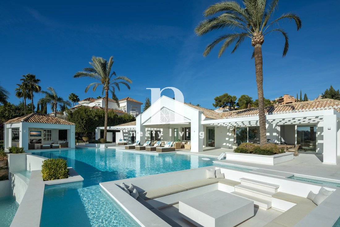 Villa in Marbella, Andalusia, Spain 2 - 14199035