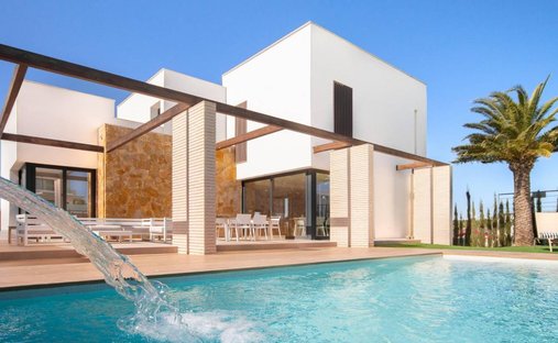 Villa in Orihuela, Valencian Community, Spain 1