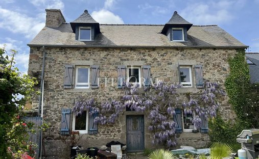 Estate in Pleubian, Brittany, France 1