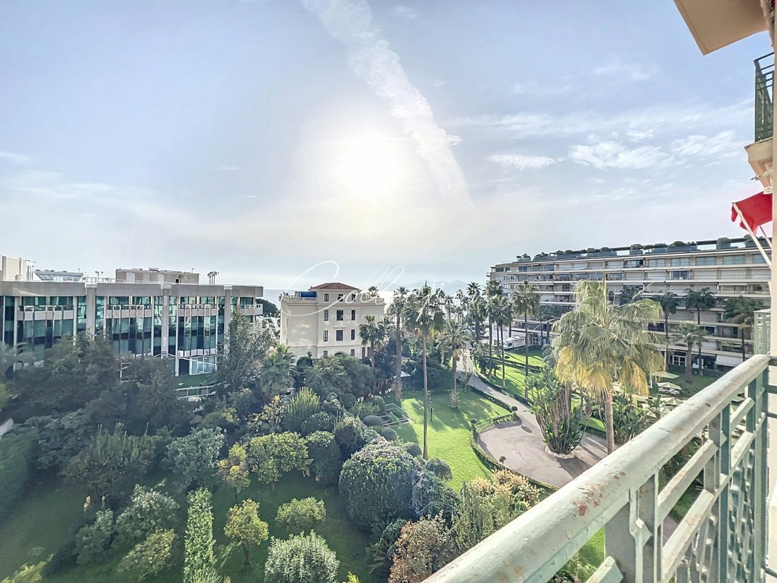Apartment in Cannes, Provence-Alpes-Côte d'Azur, France 1 - 14889308