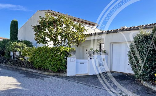 House in Villeneuve-Loubet, Provence-Alpes-Côte d'Azur, France 1
