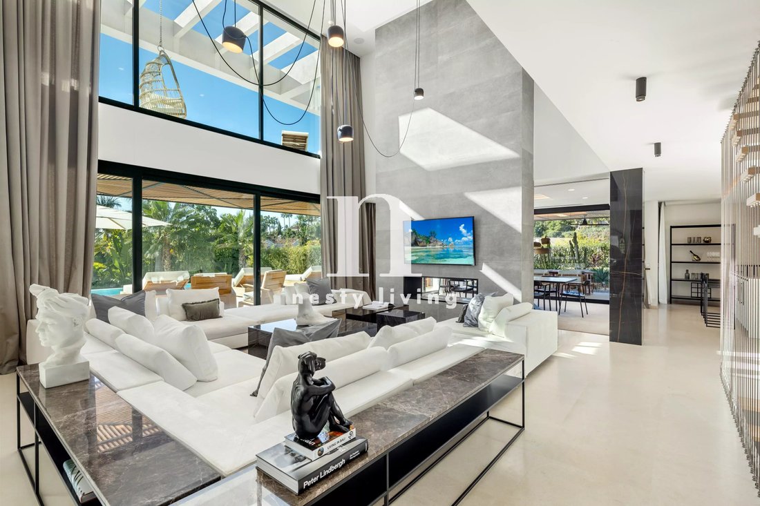 Villa in Nueva Andalucia, Marbella, Spain 2 - 14209706