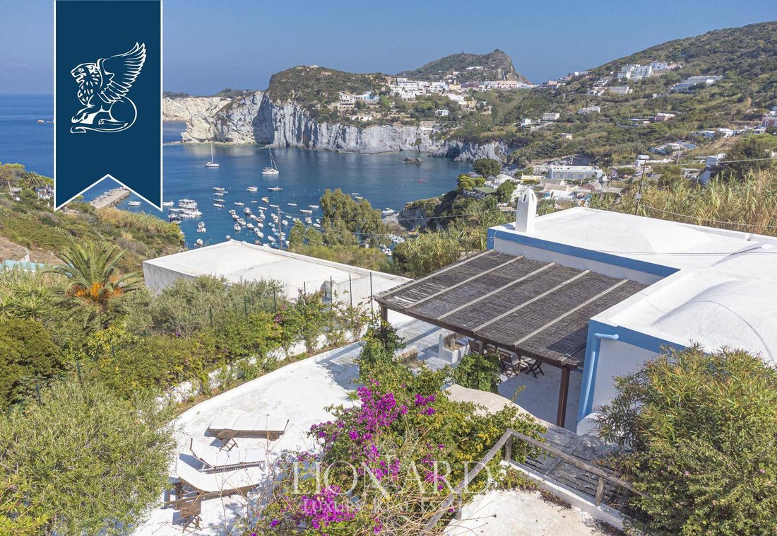 Villa in Ponza Island, Lazio, Italy 1 - 14893146