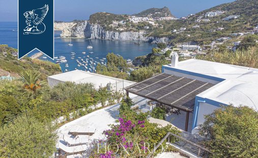 Villa in Ponza Island, Lazio, Italy 1