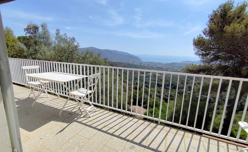 Villa in Marina di Campo, Tuscany, Italy 1