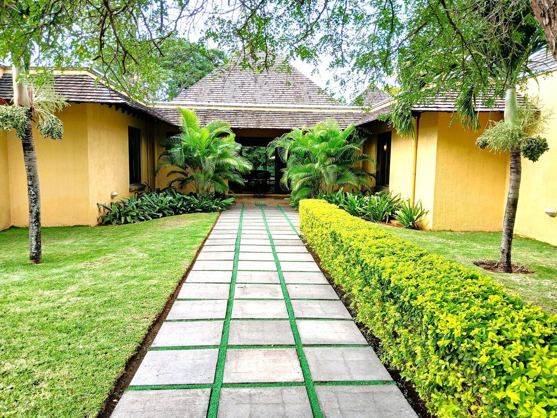 House in Tamarin, Rivière Noire District, Mauritius 2 - 14350717