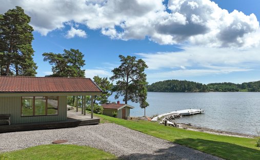 Luxury oceanfront homes for sale in Åkersberga, Gavleborg County ... - Luxury Oceanfront Condos Stockholm