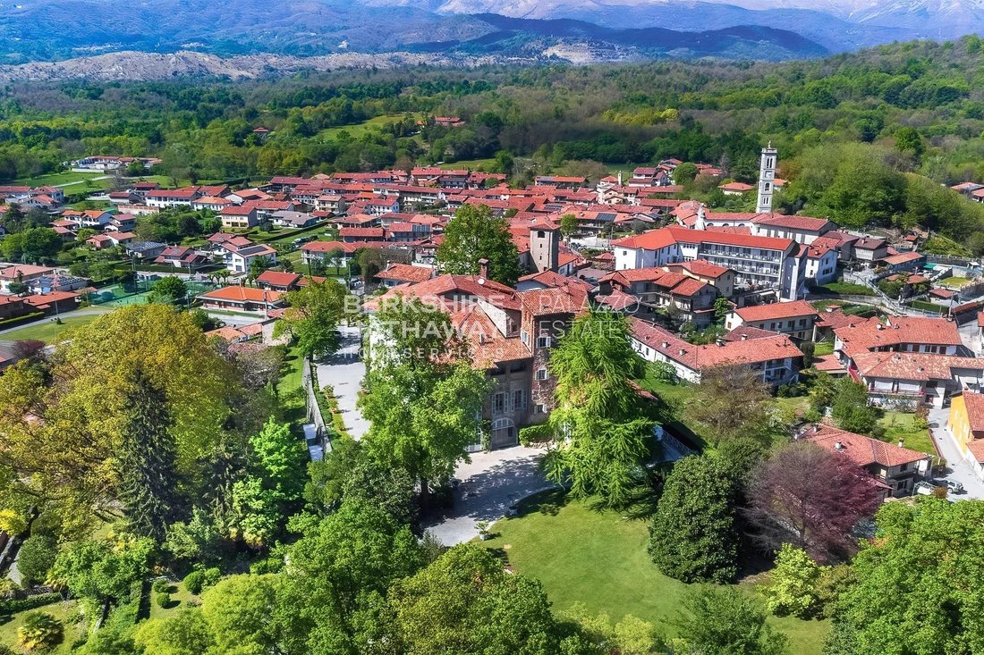 The Crown of King Arduino: A Piedmont Castle Steeped in Legend