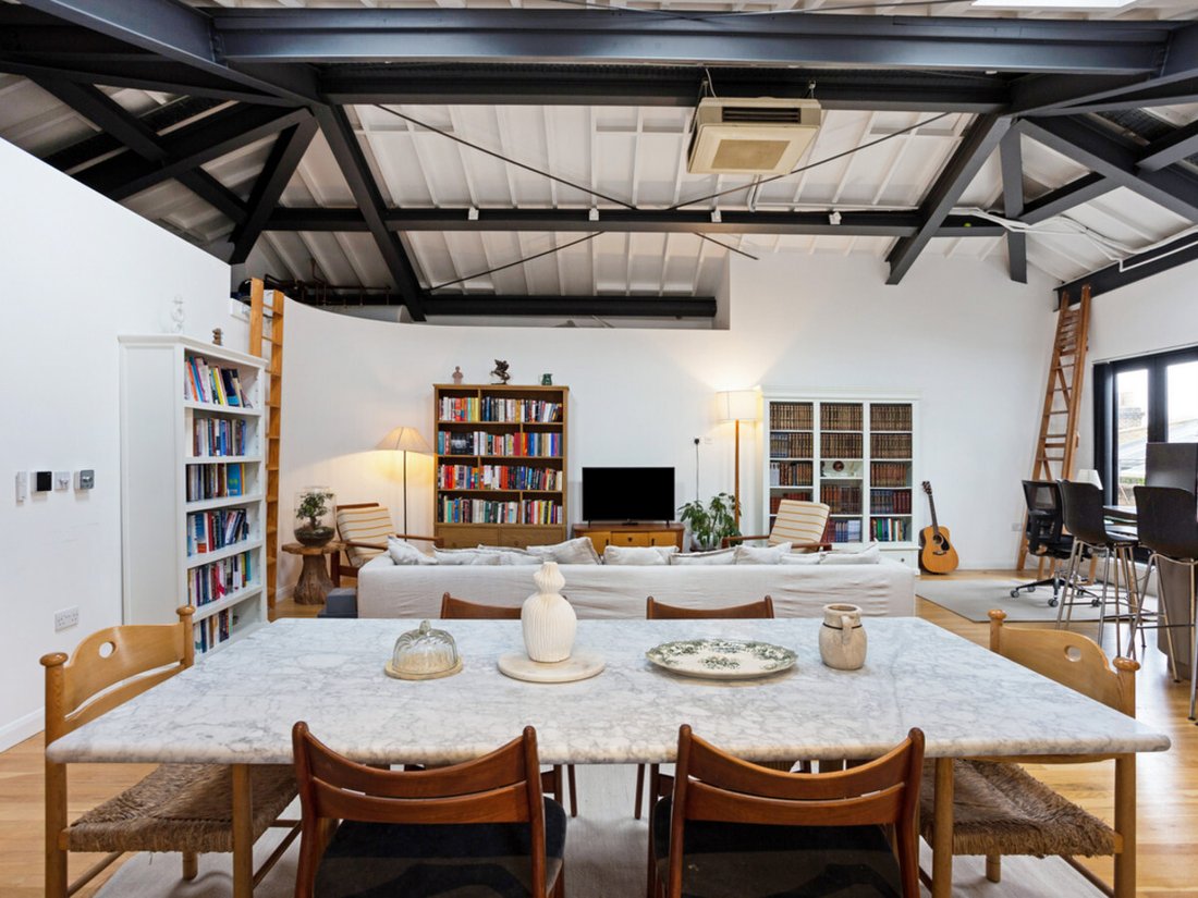 Apartment in St Leonard Shoreditch, Hackney, England 4 - 14891724