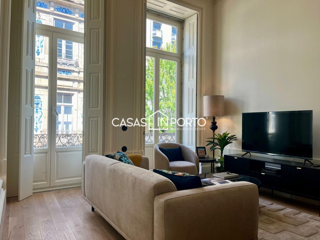 Apartment in Cedofeita, Santo Ildefonso, Se, Miragaia, Sao Nicolau e Vitoria, Porto District, Portugal 1 - 14888129