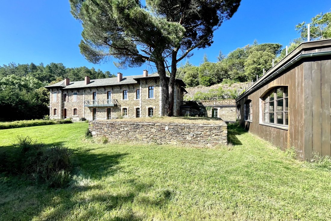Whispers of the Wild: A 33-Hectare Anglo-Norman Sanctuary in Carcassonne’s Golden Hills