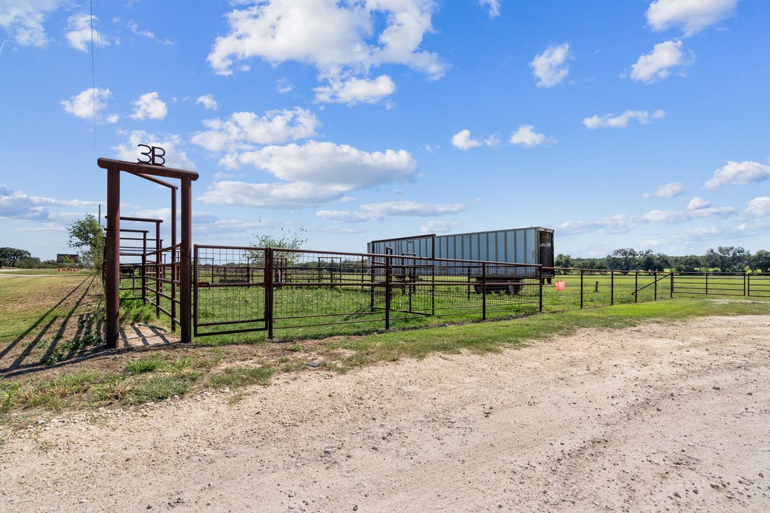 Farm Ranch in Hico, Texas, United States 5 - 14894546