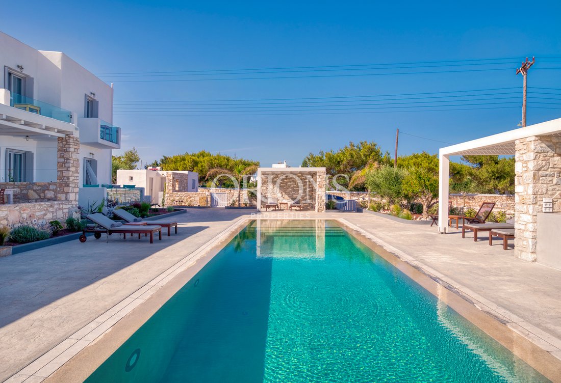 Villa in Paros, Aegean, Greece 2 - 14894827