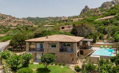 Villa in Trinita d'Agultu e Vignola, Sardinia, Italy 1