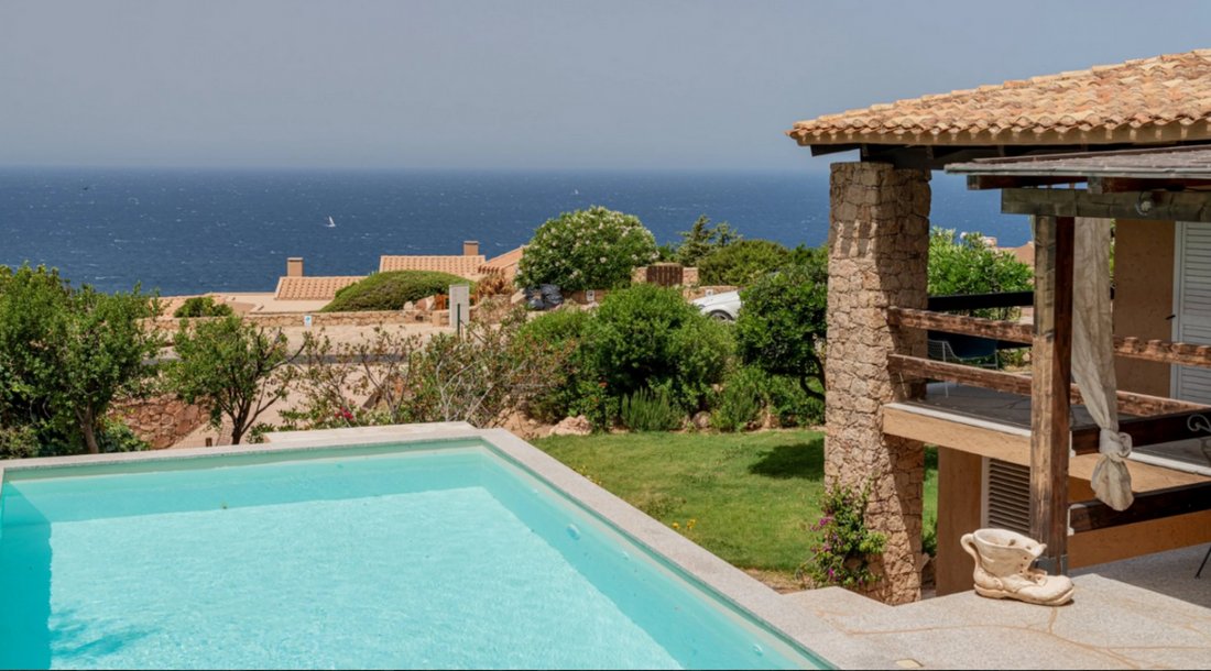 Villa in Trinita d'Agultu e Vignola, Sardinia, Italy 2 - 14894925