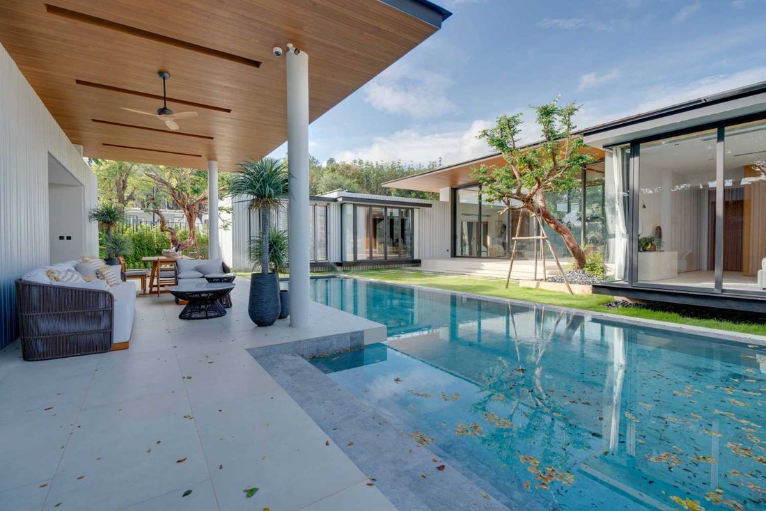 Cozy, large 4-bedroom villa, with pool view, on Kamala Beach beach